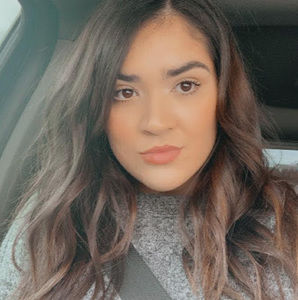 Meet your Posher, Daniela